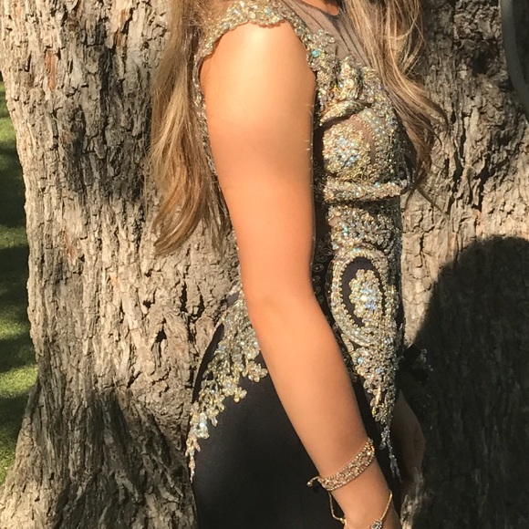 Black and gold prom dress beaded - Picture 2 of 4